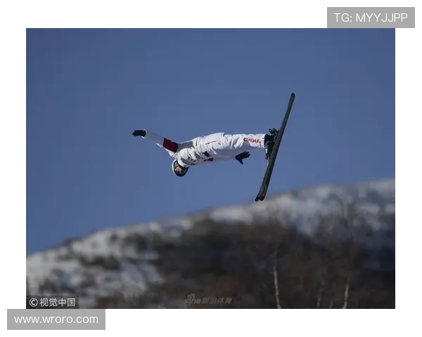 中国空中技巧队值得信赖再创荣光 中国空中技巧队值得信赖再创荣光